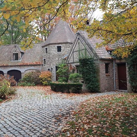 Bed and Breakfast Au Bois Dormant Villers-la-Ville Exterior foto